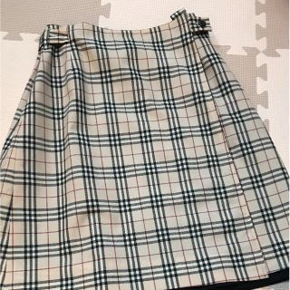 バーバリー(BURBERRY)のBurberry 巻きスカート(ひざ丈スカート)