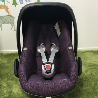 マキシコシ(Maxi-Cosi)のマキシコシ ペブル ベビーシート アダプター付き(自動車用チャイルドシート本体)