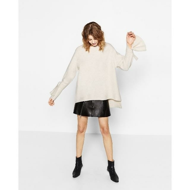 ZARA(ザラ)の最終価格☆ ZARA 袖リボン ニット ☆ レディースのトップス(ニット/セーター)の商品写真