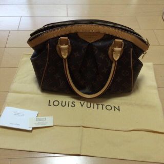 ルイヴィトン(LOUIS VUITTON)のLOUVIS   VUITTON  (ショルダーバッグ)