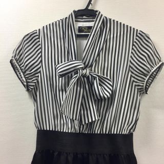 セシルマクビー(CECIL McBEE)の【お値下げしました】CECIL McBEE リボンタイ付 ストライプワンピース(ミニワンピース)