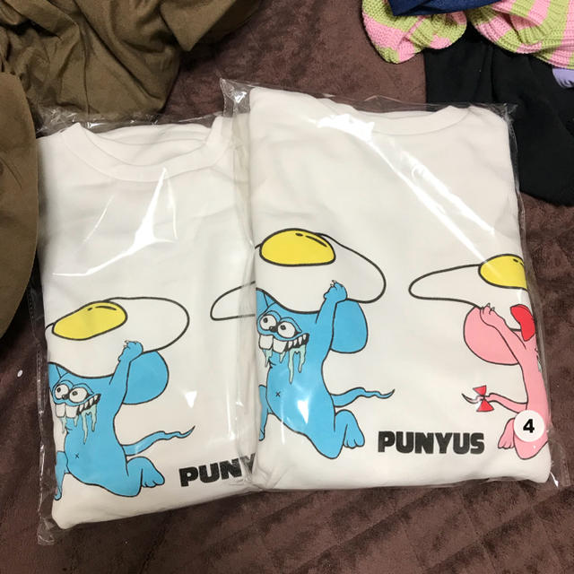 PUNYUS(プニュズ)の２着☆シルバー玉無しのフェイクピアスおまけ レディースのトップス(トレーナー/スウェット)の商品写真