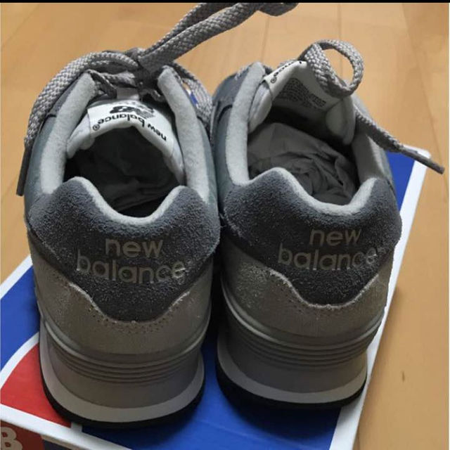 New Balance(ニューバランス)のree＊様 専用 新品未使用 正規品 ニューバランスML 574 VLG レディースの靴/シューズ(スニーカー)の商品写真