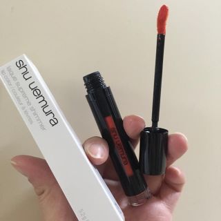 シュウウエムラ(shu uemura)の専用(リップグロス)