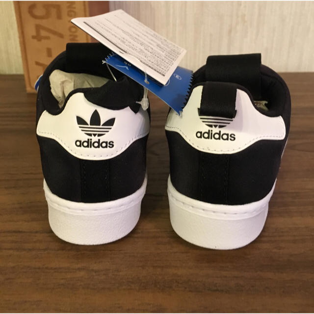 adidas(アディダス)のkids  adidasoriginalsスーパスタースリッポン 360c キッズ/ベビー/マタニティのキッズ靴/シューズ(15cm~)(スニーカー)の商品写真