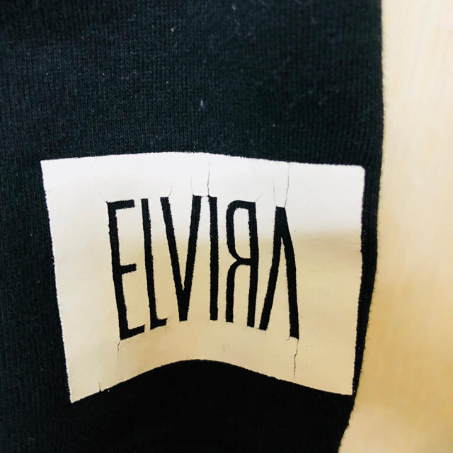 ELVIA(エルヴィア)の即完売モデル elvira 薔薇 パーカー 黒 メンズのトップス(パーカー)の商品写真