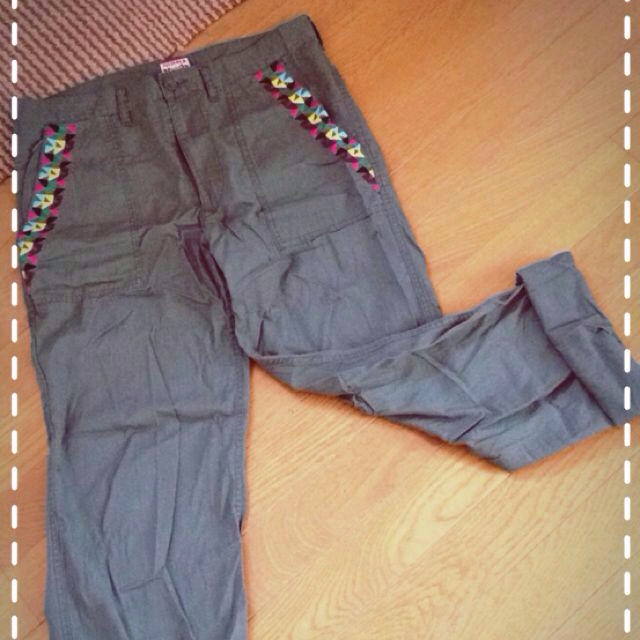 titicaca(チチカカ)のチチカカ夏用長ズボン レディースのパンツ(カジュアルパンツ)の商品写真