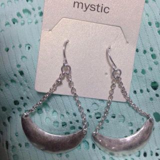 ミスティック(mystic)の三日月ピアス(ピアス)