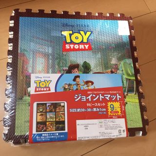 Disney 新品 トイストーリー ジョイントマットの通販 ラクマ