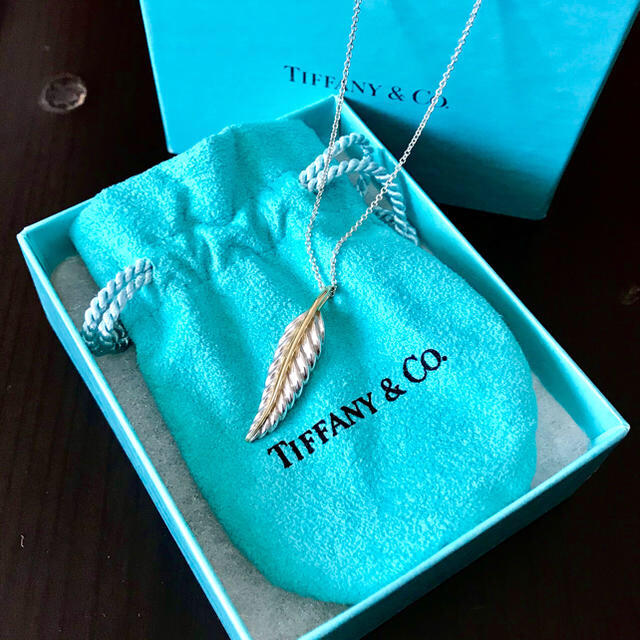 Tiffany & Co.(ティファニー)のイルミ様御専用❣️希少❣️フェザーゴールデンネックレス 18kコンビ  箱有り メンズのアクセサリー(ネックレス)の商品写真