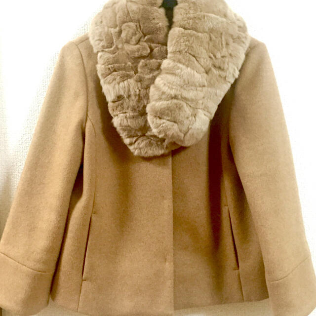 UNITED ARROWS(ユナイテッドアローズ)のユナイテッドアローズ キャメルコート レディースのジャケット/アウター(ピーコート)の商品写真