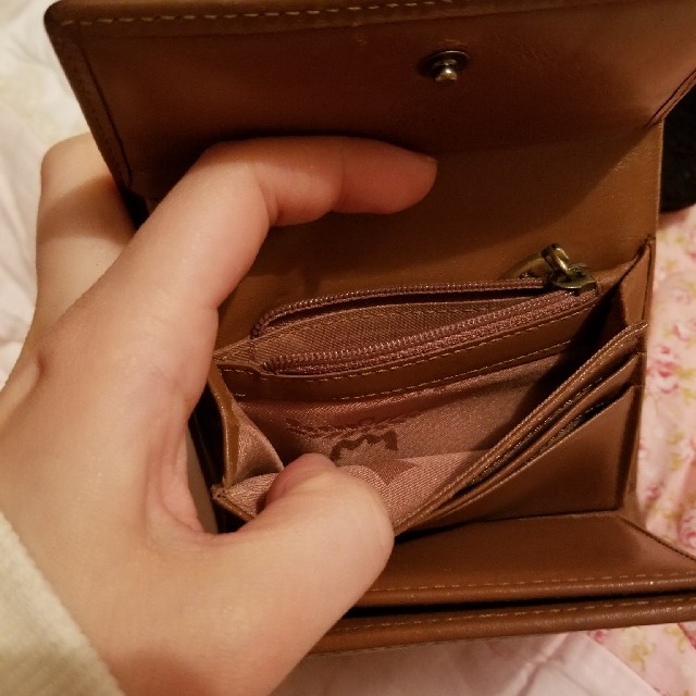 MCM(エムシーエム)のmcm 折り財布 レディースのファッション小物(財布)の商品写真