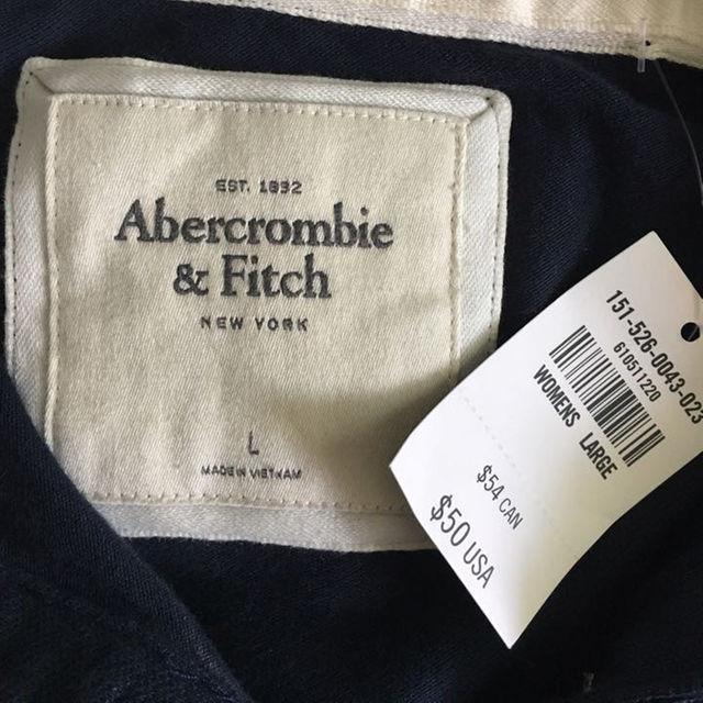 Abercrombie&Fitch(アバクロンビーアンドフィッチ)の新品！ アバクロ レデイース ポロシャツ タグ付き レディースのトップス(ポロシャツ)の商品写真