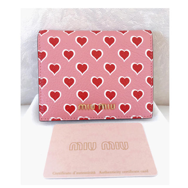 miumiu - miumiu   ♡❤︎  ハートプリント  折財布