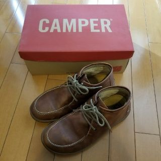 カンペール(CAMPER)のCAMPER　カンペール　チャッカレザーブーツ(ブーツ)