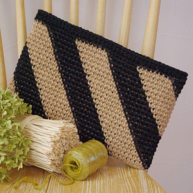 麻糸2wayバッグ　ニットバッグ　黒ストライプ　ハンドメイド