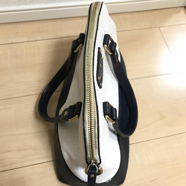 kate spade new york(ケイトスペードニューヨーク)の悠様専用【美品】ケイトスペード グローブコート 2wayショルダーバッグ レディースのバッグ(ショルダーバッグ)の商品写真