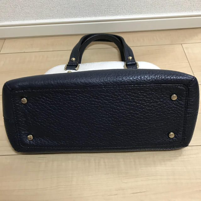 kate spade new york(ケイトスペードニューヨーク)の悠様専用【美品】ケイトスペード グローブコート 2wayショルダーバッグ レディースのバッグ(ショルダーバッグ)の商品写真