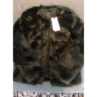 ベルシュカ(Bershka)の【jiyong88様専用】Bershka 今期大人気 ファージャケット(毛皮/ファーコート)