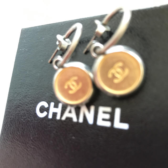 CHANELピアス