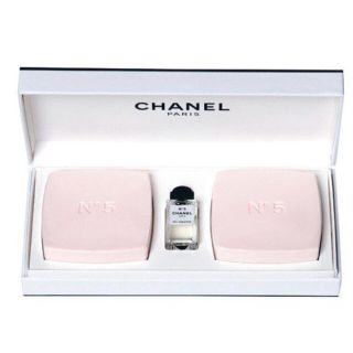 シャネル(CHANEL)の【さ様専用】シャネル NO.5石鹸ギフト 新品(ボディソープ/石鹸)