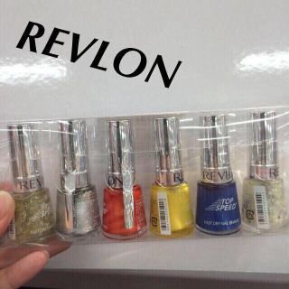 レブロン(REVLON)のREVLON ＊ マニキュアセット(ネイルケア)