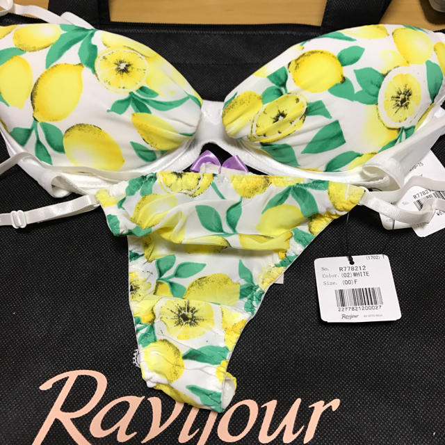 Ravijour(ラヴィジュール)のお値下げ　RavijourブラT-バックセットD70 レディースの下着/アンダーウェア(ブラ&ショーツセット)の商品写真