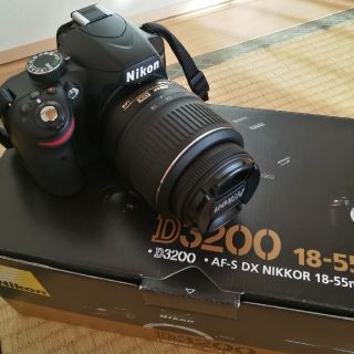 ニコン(Nikon)のNIKON一眼レフカメラ d3200 レンズキットブラック(デジタル一眼)