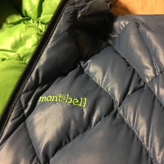 mont bell(モンベル)のモンベル  リバーシブル ダウン  サイズ150 キッズ/ベビー/マタニティのキッズ服男の子用(90cm~)(ジャケット/上着)の商品写真