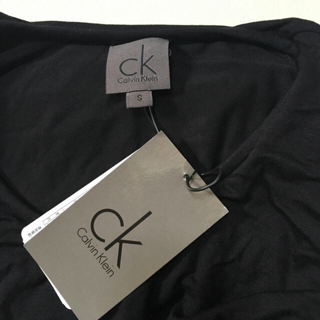 Calvin Klein(カルバンクライン)のck アシンメトリーカットソー レディースのトップス(カットソー(長袖/七分))の商品写真