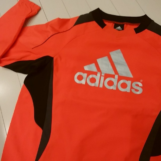 adidas(アディダス)のadidas　ピステ　140センチ　赤　レッド　シルバー スポーツ/アウトドアのサッカー/フットサル(ウェア)の商品写真