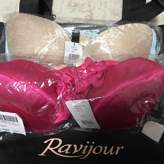 Ravijour(ラヴィジュール)のラヴィジュール グラマラス レディースの下着/アンダーウェア(ブラ&ショーツセット)の商品写真