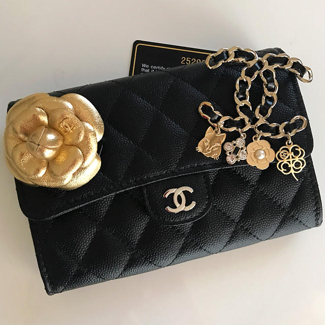 CHANEL(シャネル)の❤️シャネル❤️新品未使用✨中財布💕ゴートスキン ブラック♪ レディースのファッション小物(財布)の商品写真