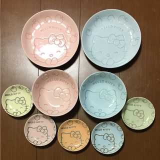 ハローキティ(ハローキティ)のハローキティ♡未使用 お皿セット♡９枚(食器)