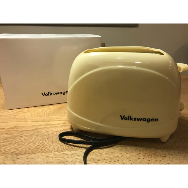 Volkswagen(フォルクスワーゲン)のギャルソン様専用【非売品】Volkswagen ノベリティ オーブントースター スマホ/家電/カメラの調理家電(調理機器)の商品写真