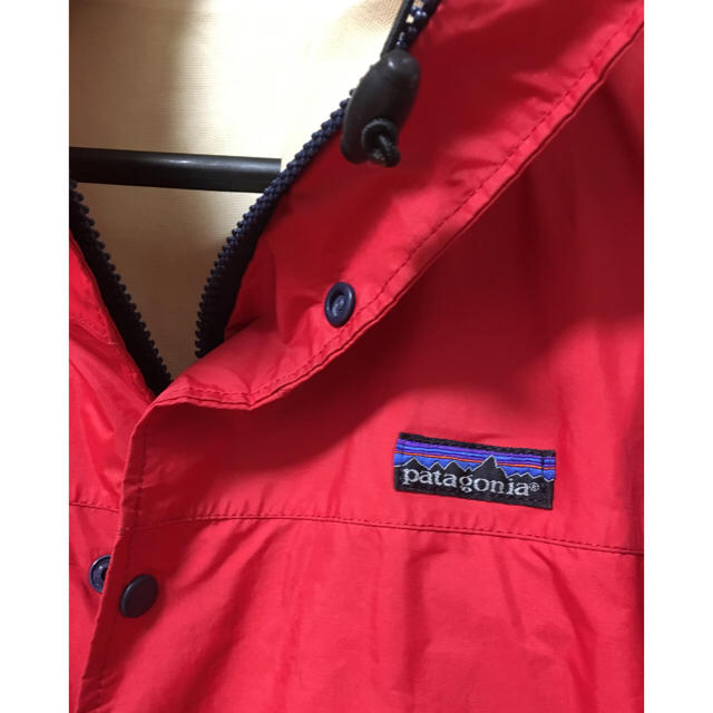 patagonia(パタゴニア)の【最終処分セール】パタゴニア 防水マウンテンパーカー レディースのトップス(パーカー)の商品写真