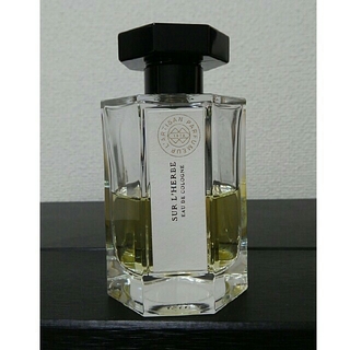 ラルチザンパフューム(L'Artisan Parfumeur)のフリル限定価格☆ラルチザン シュールエルブ オーデコロン100ml(残48%程)(ユニセックス)