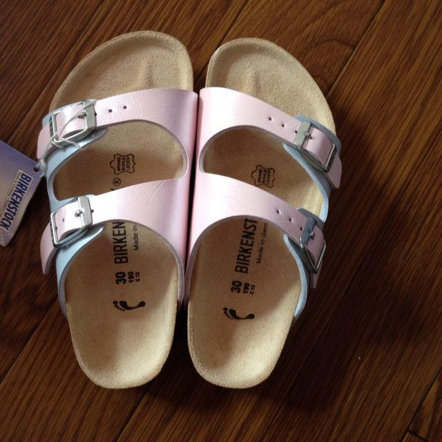 BIRKENSTOCK(ビルケンシュトック)の新品ビルケンkids子供19cmピンク キッズ/ベビー/マタニティのキッズ靴/シューズ(15cm~)(その他)の商品写真