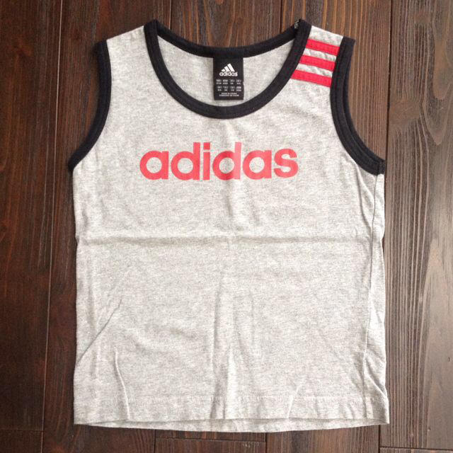 adidas(アディダス)のアディダス ランニングシャツ キッズ/ベビー/マタニティのキッズ服男の子用(90cm~)(その他)の商品写真