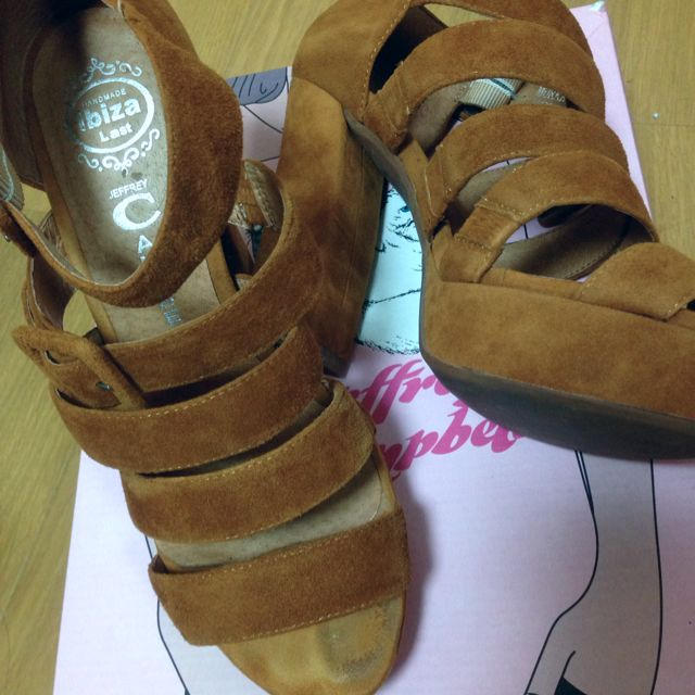 JEFFREY CAMPBELL(ジェフリーキャンベル)のJeffrey♡スエードサンダル レディースの靴/シューズ(サンダル)の商品写真