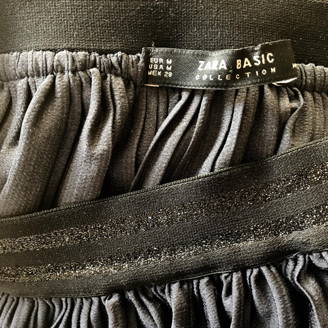 ZARA(ザラ)の着用回数少！ZARAライン入りプリーツスカートM ザラ レディースのスカート(ひざ丈スカート)の商品写真