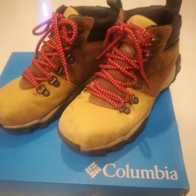 Columbia(コロンビア)の【2回使用】トレッキングシューズ24cm_コロンビア スポーツ/アウトドアのアウトドア(登山用品)の商品写真