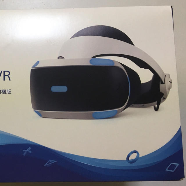 PlayStation VR(プレイステーションヴィーアール)の【新品未開封】新型PlayStation VR Camera同梱版 エンタメ/ホビーのゲームソフト/ゲーム機本体(家庭用ゲーム機本体)の商品写真