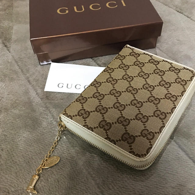 Gucci(グッチ)のGUCCI  アジェンダ 手帳 スケジュール ベージュ レディースのファッション小物(その他)の商品写真