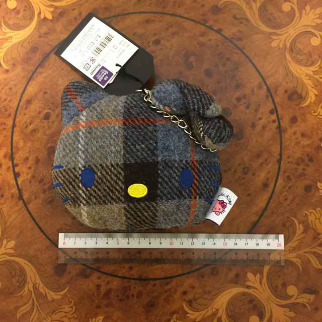 Harris Tweed(ハリスツイード)のキティちゃんハリスツィードコラボ定期入れ2個セット レディースのファッション小物(名刺入れ/定期入れ)の商品写真