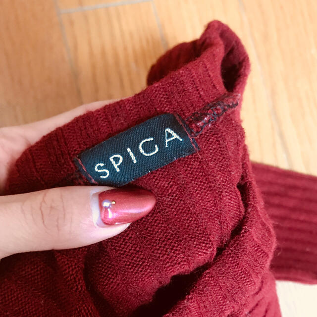 SPIGA(スピーガ)の肩空き☆ボルドー系レッド色ニット☆長袖ニット レディースのトップス(ニット/セーター)の商品写真