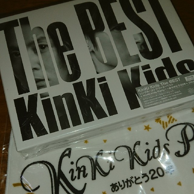 KinKi Kids 20周年bestアルバムです☆