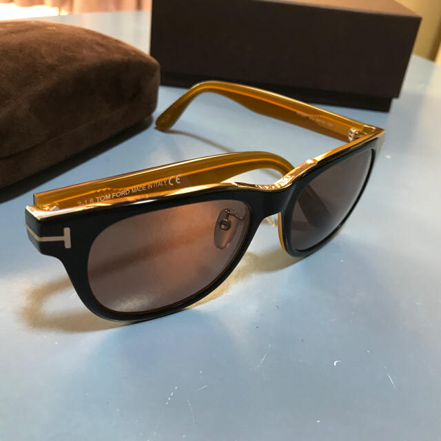 TOM FORD(トムフォード)のTOMFORD サングラス イエロー TF9257-01J メンズのファッション小物(サングラス/メガネ)の商品写真