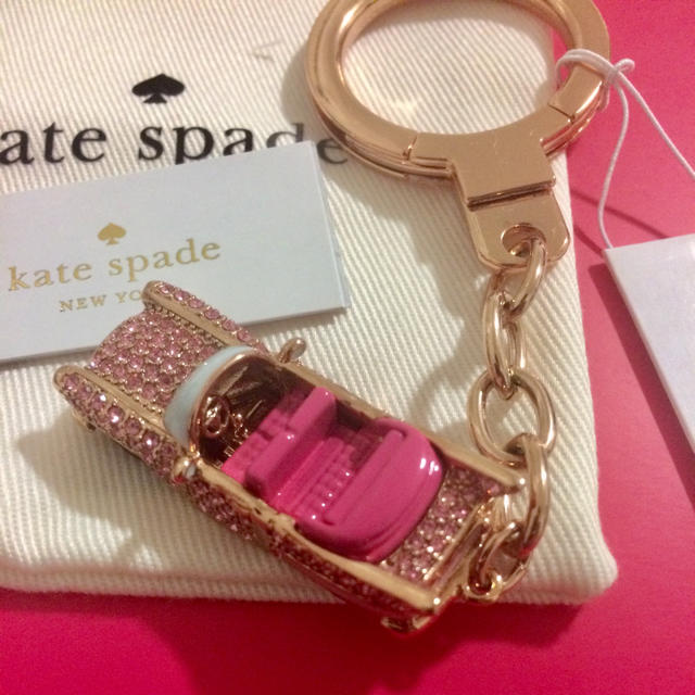 kate spade new york(ケイトスペードニューヨーク)のりか様専用 kate spade  car ting &keychain  レディースのアクセサリー(リング(指輪))の商品写真