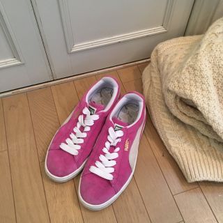 プーマ(PUMA)のPUMAピンクスエードスニーカー古着vintage23nikeacne(スニーカー)